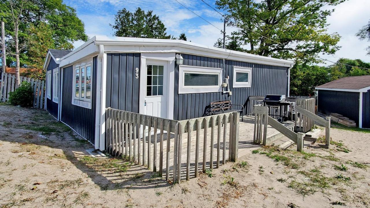 Main Beach River Retreat - Wasaga Beach 1 - Main Strip - 93 Mosley St Eksteriør billede