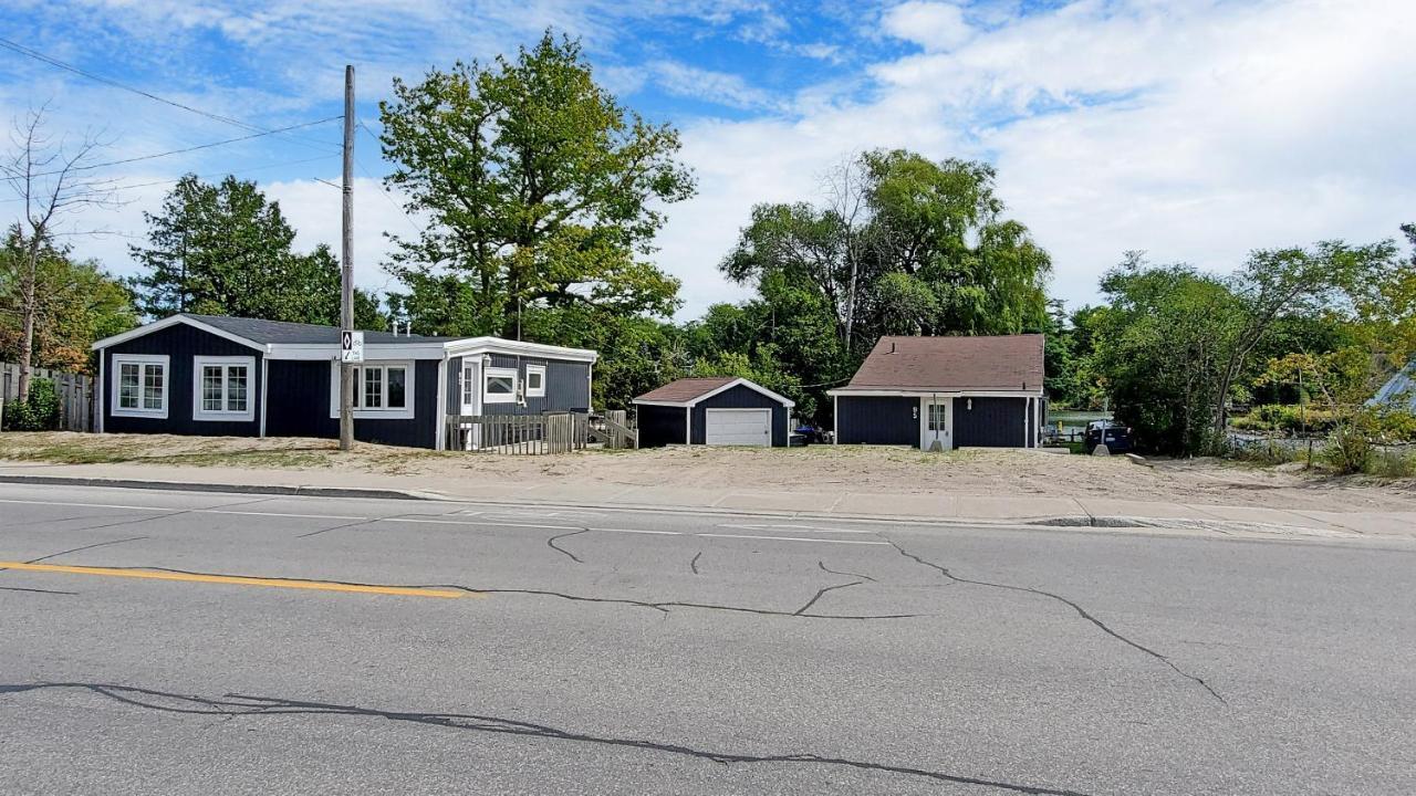 Main Beach River Retreat - Wasaga Beach 1 - Main Strip - 93 Mosley St Eksteriør billede
