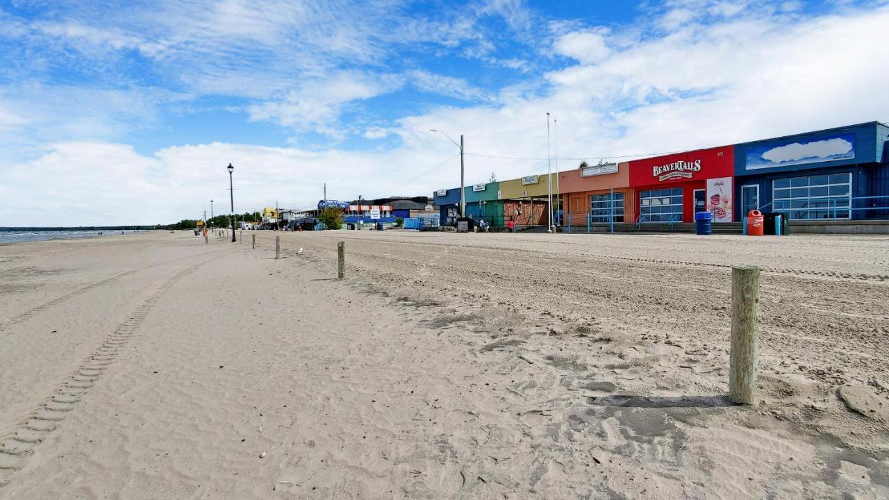 Main Beach River Retreat - Wasaga Beach 1 - Main Strip - 93 Mosley St Eksteriør billede